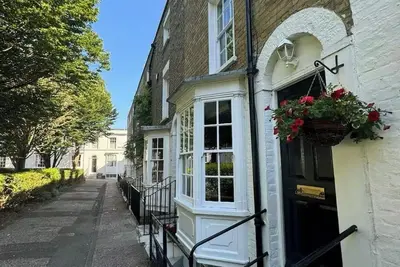 Image de 2 Bed Georgian Cottage, Ramsgate