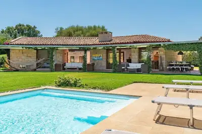 Exclusive Sardinian Villa Near Cala Brandinchi