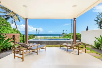 Image de Majestic Mahakea: Oceanfront 4br Oasis w/ Pool & Lanai by Gather