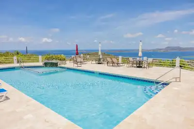 Image de Sunset Dream, 1-bedroom condo in lovely St John with Ac, WiFi