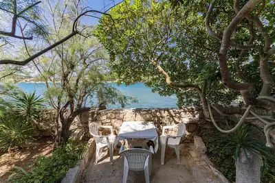 Image de Apartments Kukljica - three bedroom apartment with a sea view