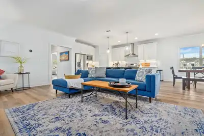 Image de Punt Bama Punt ~ New 4/3 in Au with Outdoor Fire Pit!