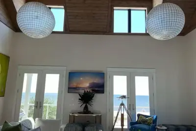 Image de Charming, newly built, beachfront 3-bedroom house in wonderful Waveland