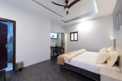 Image de Dhiffushi Tourist Hotel, Maldives\n\n