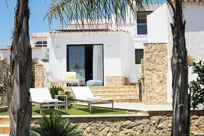 Image de Charming 2-bedroom apartment with sea view in fabulous Carvoeiro with s Ac, WiFi