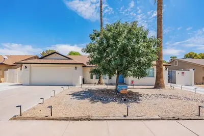 Image de Sophisticated 4-Bedroom Getaway in Gilbert