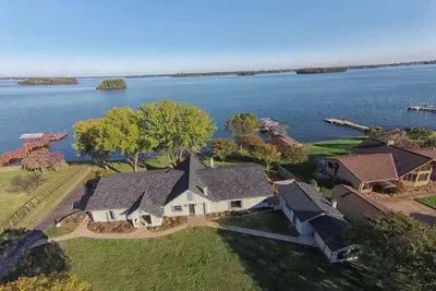 Image de Waterfront W\/ Amazing Open Water View, Boat Dock W\/ Seating, Deck With Firepit