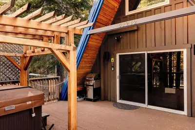 Image de Mountain a-frame cabin - hot tub - ski resorts