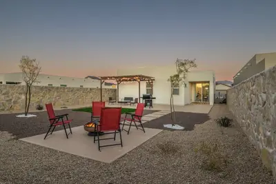 Image de Desert Oasis Near Red Hawk Golf