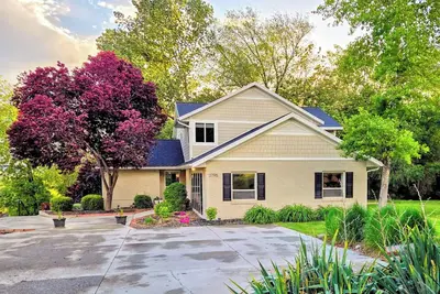 Image de Canyon Road Home - Newly remodeled - Spacious yard - Amazing Views-Close to Byu!