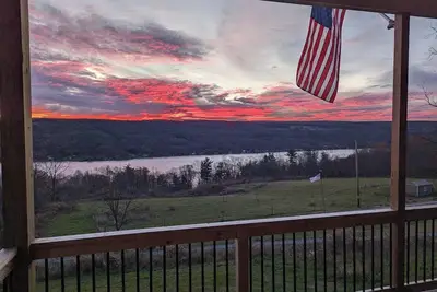Image de The Barn and Barrel on the bluff of Keuka Lake, offering spectacular views!