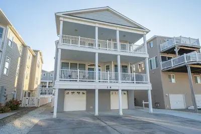 Image de Beach Block 5 Bedroom Home-Steps to Sea Isle''s Beaches!