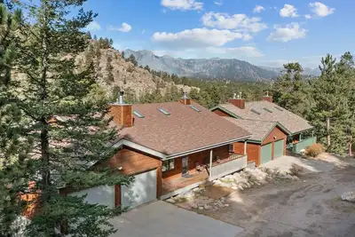 Image de Cascade Mountain Home by Estes Park Homes