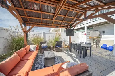 Image de Great Location- Able to walk to downtown Sea Isle, beach & Promanade!