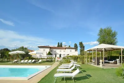 Image de Villa Yvonne by MMega