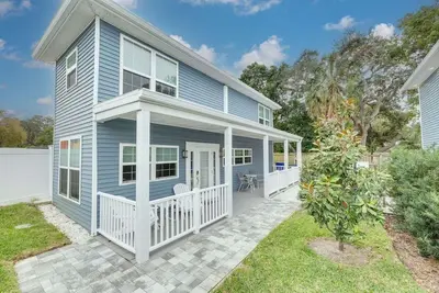 Luxury Dunedin Tiny Home with Pool - \"Skye\"