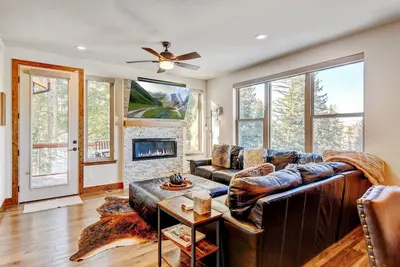 Image de Luxury Chalet 47 I Great Views I Private Hot Tub I Best Price I Discounted Attractions