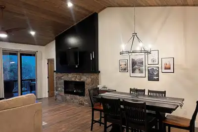 Image de Bison Haven Cabin-Your Home Away from Home