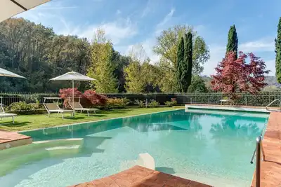 Image de Elegant villa with private pool and wellness area near Florence