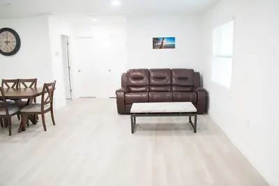 Image de New - Modern Retreat - 3br 2ba - Backyard - Garage