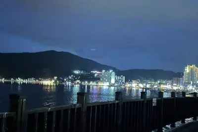 Image de 3-bedroom apartment in marvelous Geoje-si with Ac, WiFi