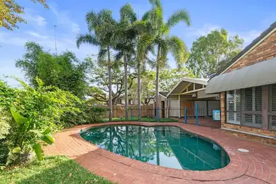 Image de Spacious Affordable 7b3b 2Living/Pool/Yard/Mall