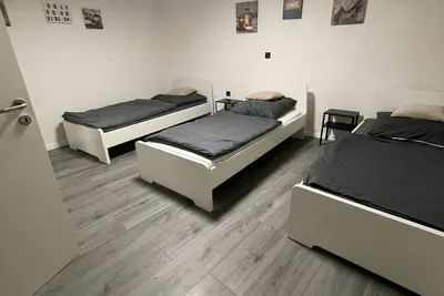 Image de Appartement 'GroĂźe Wohnung' avec Wi-Fi