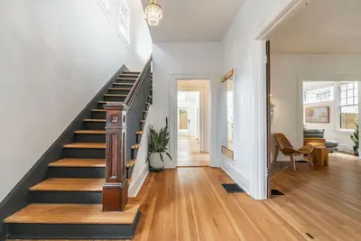 Image de Historic & Newly Renovated Winston-Salem House