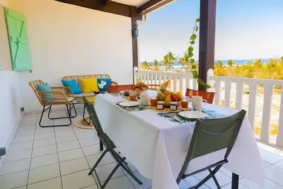Image de Le Junonia*** T3 Terrasse privée vue mer à 100m de la plage de Trou d'eau