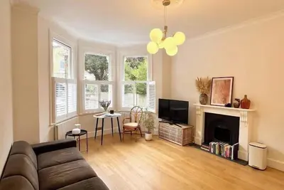 Image de Stunning one bed flat in beautiful St Margaret's