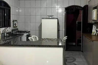 Image de Cozy and spacious house, well ventilated. Pets allowed