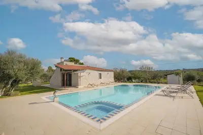 Image de Gorgeous Countryside Villa with Infinity Pool