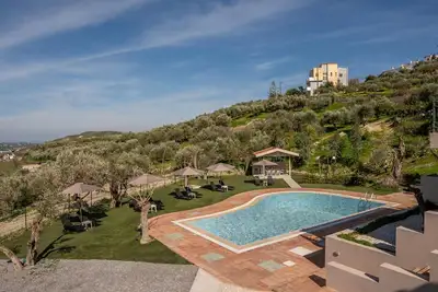 Olive Grove Maisonettes and Apts