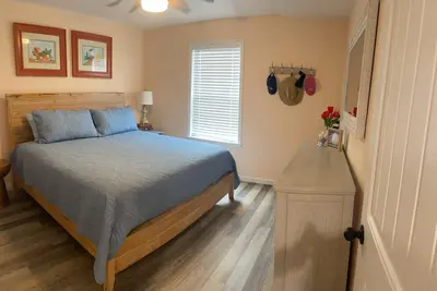 Image de Strickly Beach Bliss  Seaside Serinity Awaits 1-bed condo in cool Surf City Nc