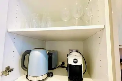 Image de Charming and cozy 3 Bedroom Condo [Parking, Wi-Fi]