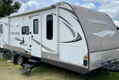 Image de Lakeside Camper that Sleeps 8!