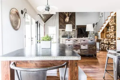Image de Cozy 3 bedroom house with hot tub in Blowing Rock walking distance to ski slope
