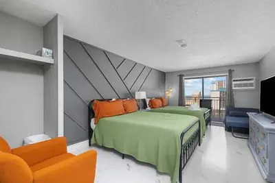 Image de Sleek and Modern Double Queen Suite! Ocean Views- Sea Mist 51209