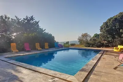 Image de Maison spacieuse avec piscine au Castellet