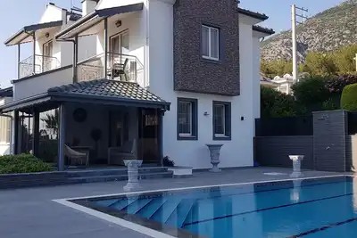 Image de Immaculate large 4 bedroom 4 bathroom villa, private pool with amazing views\n