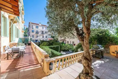 Image de Elegant 3-Bedroom Retreat in the Heart of Cannes 🌟