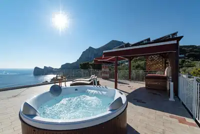 Image de Dream terrace apartment with breathtaking views of Nerano Bay