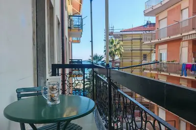 Image de Appartamento sul mare, via Caprera 25