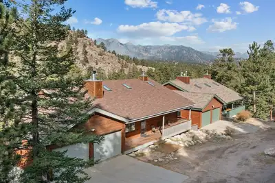 Image de New! Cascade Mountain Home by Estes Park Homes