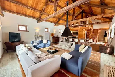 Image de Exclusive chalet with direct access to ski slopes
