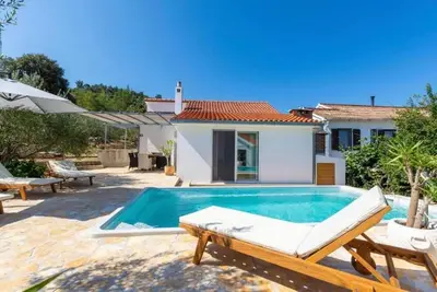 Image de Belle maison Ă Dracevica avec WiFi