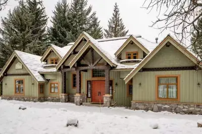 Image de New 8bd Chalet | Smart Tv | Private hot tub | Wifi