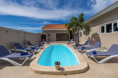 Image de Central 4br3ba Villa w\/Ocean Views ~ Private Pool