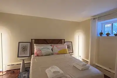 Image de 1-Bedroom Garden Apartment