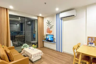Image de Apartment near Artificial Beach, park view